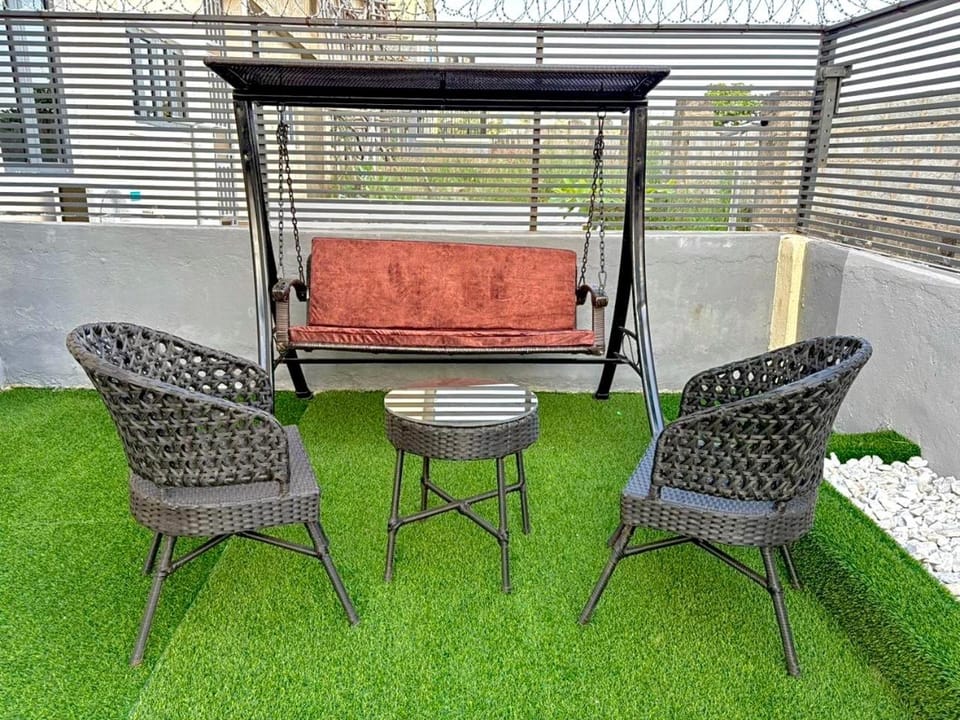 Patio, Seating area