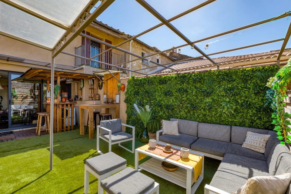 Property building, Living room