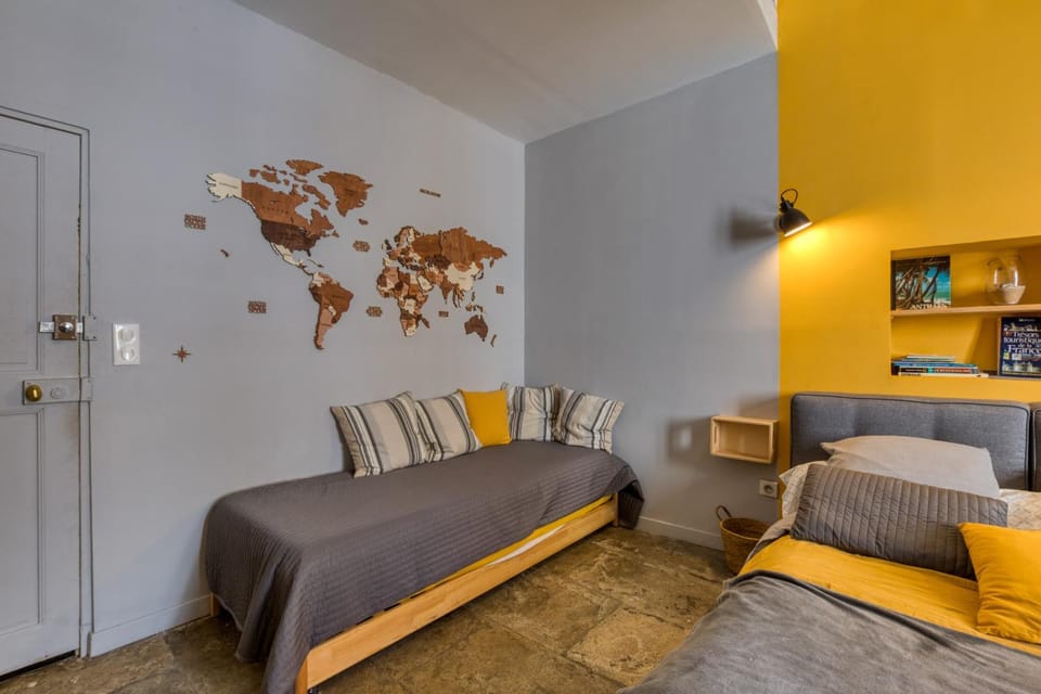 Property building, Living room, Bedroom