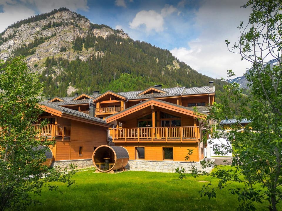 Property building, Natural landscape, Summer, Mountain view