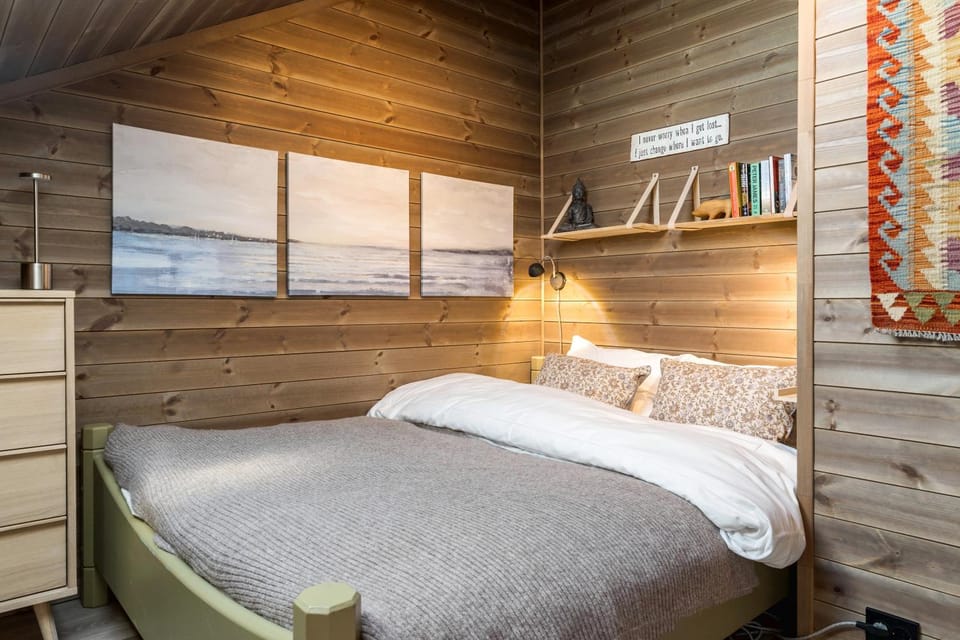 Bed, Bedroom, wardrobe