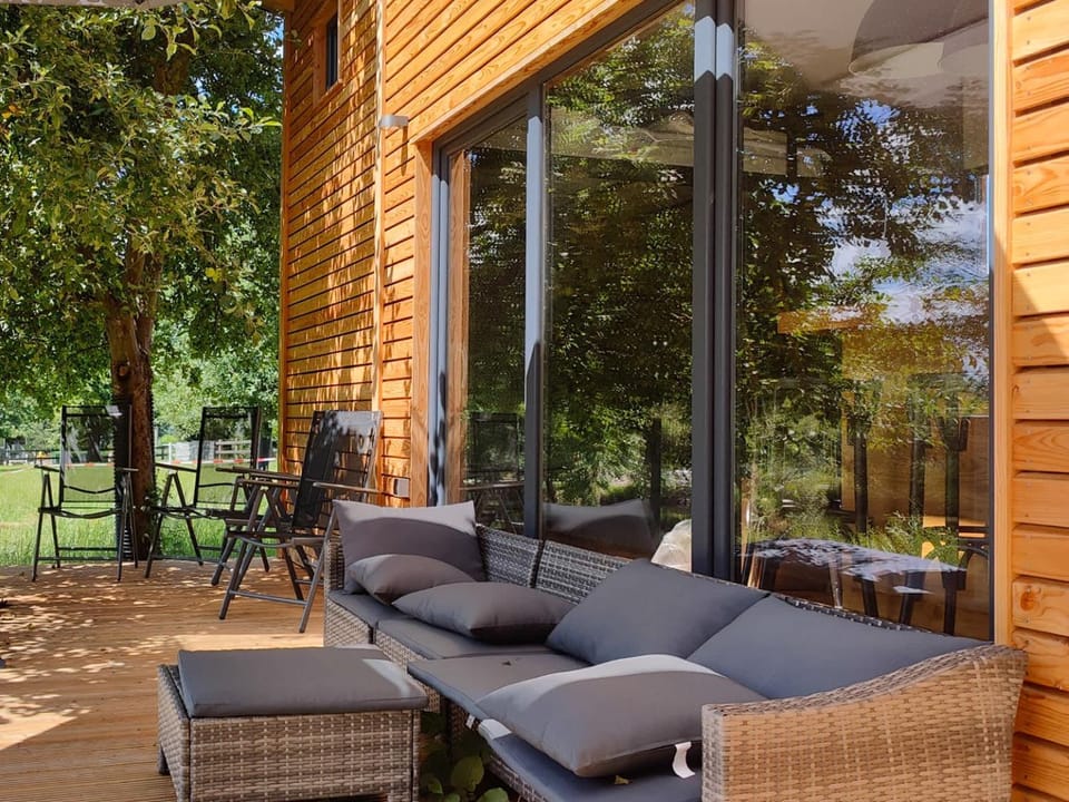 Tiny House mit Kaminofen & Terrasse direkt an Naturteichen - bis 5 Personen - Für Kurzentschlossene House in Saxony