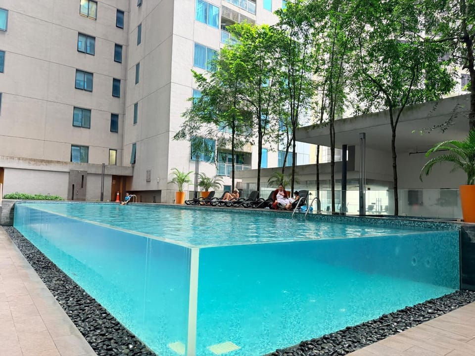 Pool view, Swimming pool, group of guests