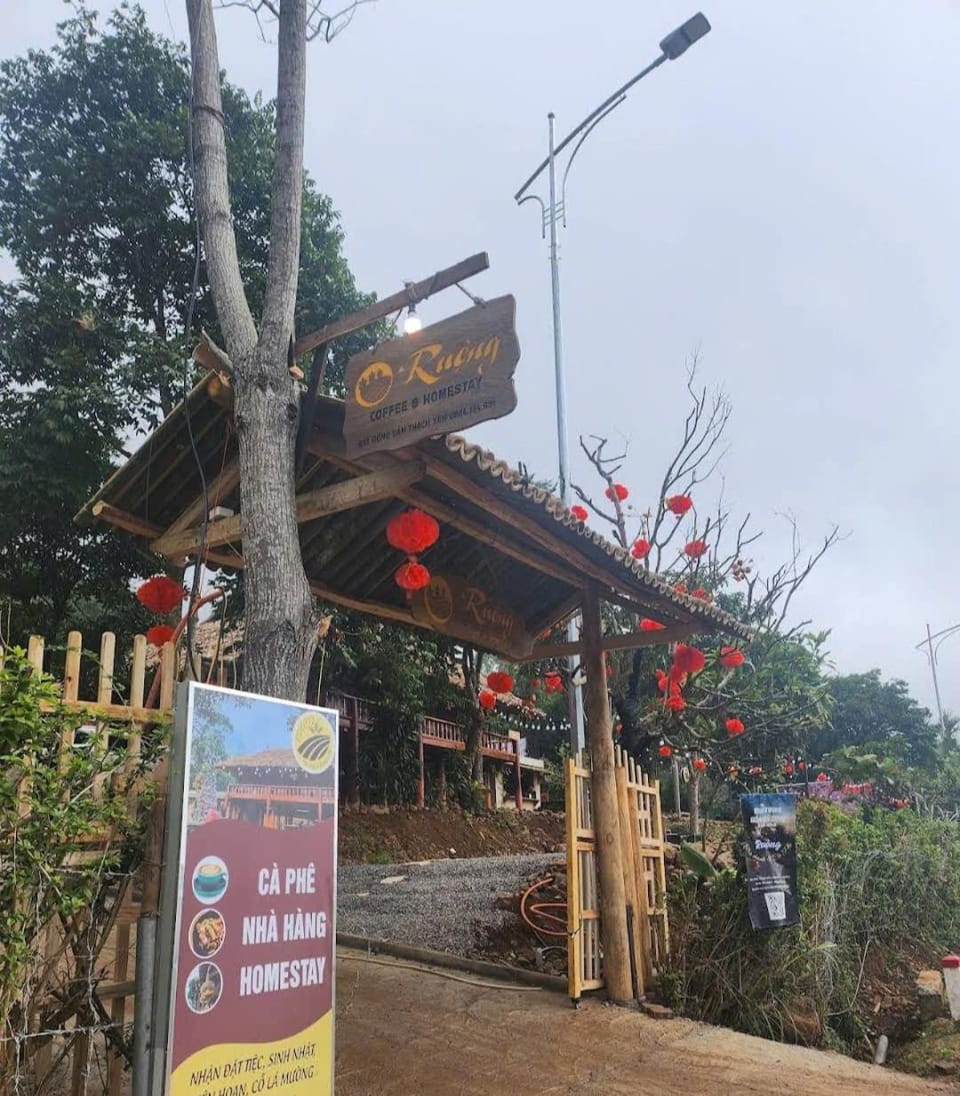 Ruộng Cafe & Homestay Nature lodge in Vietnam