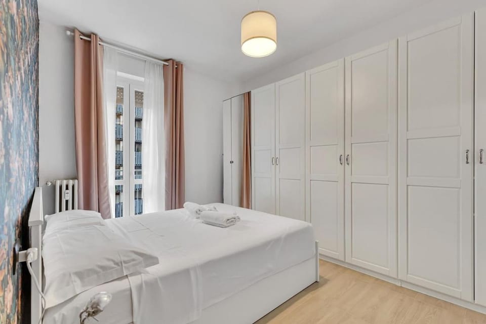 Bed, Photo of the whole room, Bedroom, towels, wardrobe