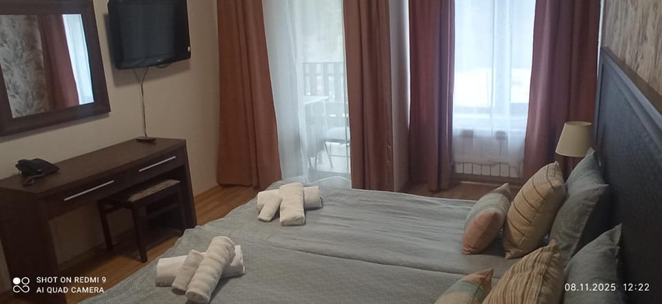 СПА апартамент "Цвети" в Балнео хотел "Свети Спас" - Минерална вода,гледка и уют Apartment in Velingrad