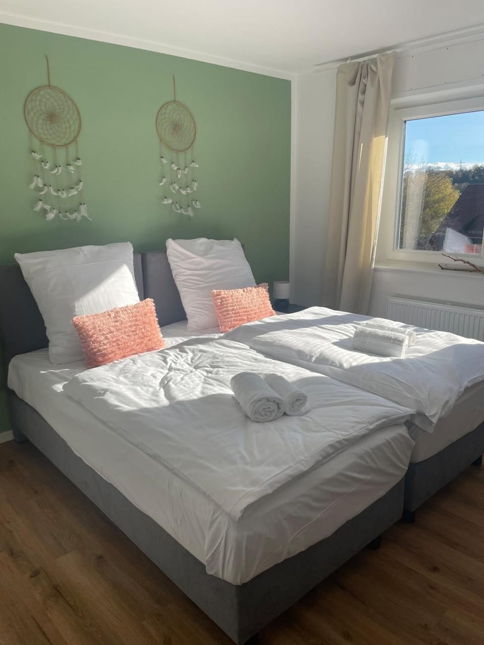 Bed, Photo of the whole room, Bedroom, towels