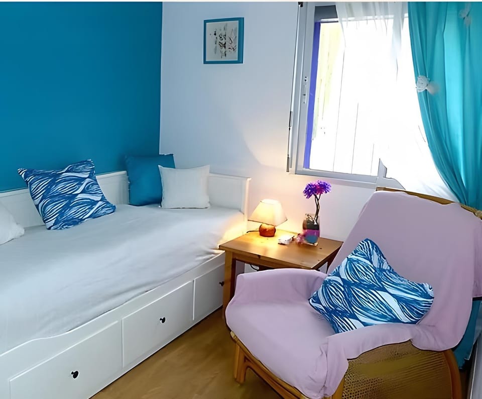 Property building, Living room, Bedroom