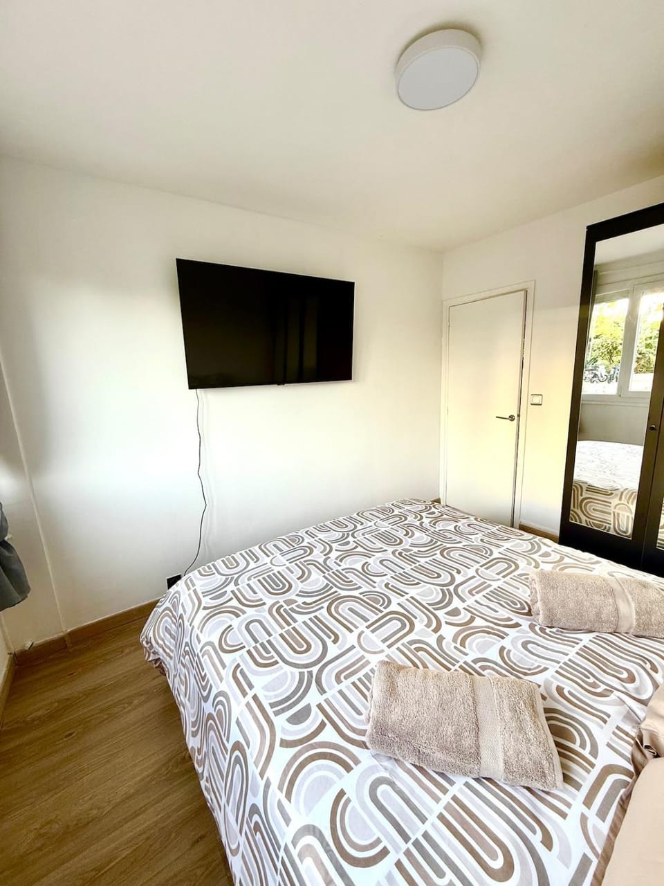 Antibes - 3 pièces cosy avec jacuzzi & grande terrasse Apartment in Antibes