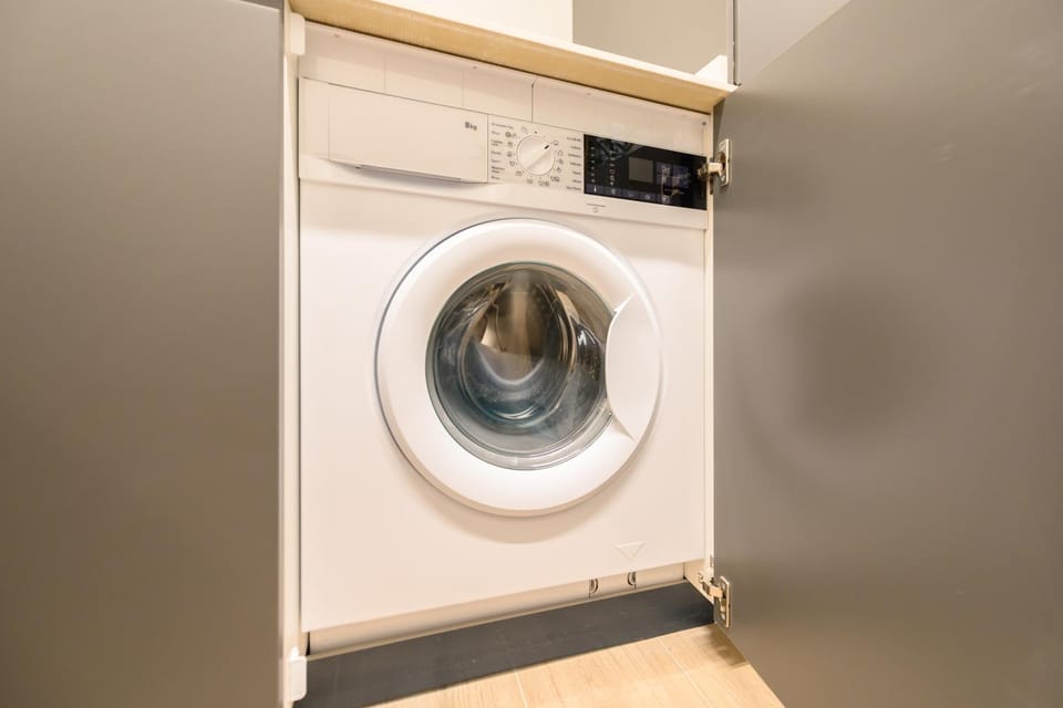 Acogedora vivienda en La Latina, una de las zonas más emblemáticas del centro de Madrid ENC132 Apartment in Centro