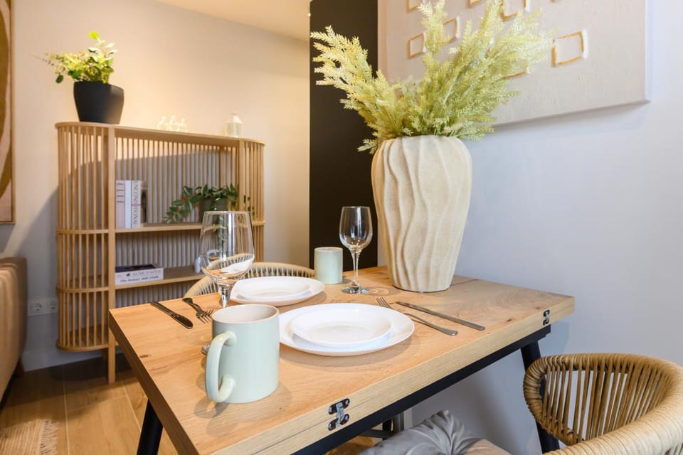 Acogedora vivienda en La Latina, una de las zonas más emblemáticas del centro de Madrid ENC132 Apartment in Centro