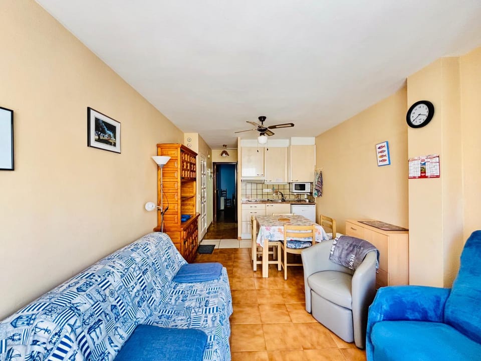 Global Immo 2215 Figueres 12 Apartment in Roses