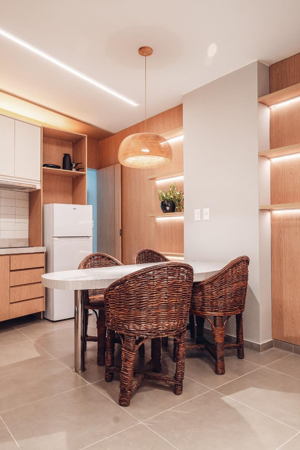 Kitchen or kitchenette, Dining area, pet friendly