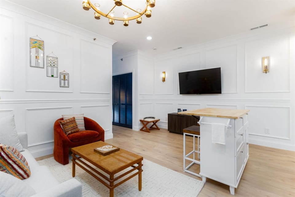 The Darby CondoCozy 1Br Condo 1mi to ND campus House in South Bend