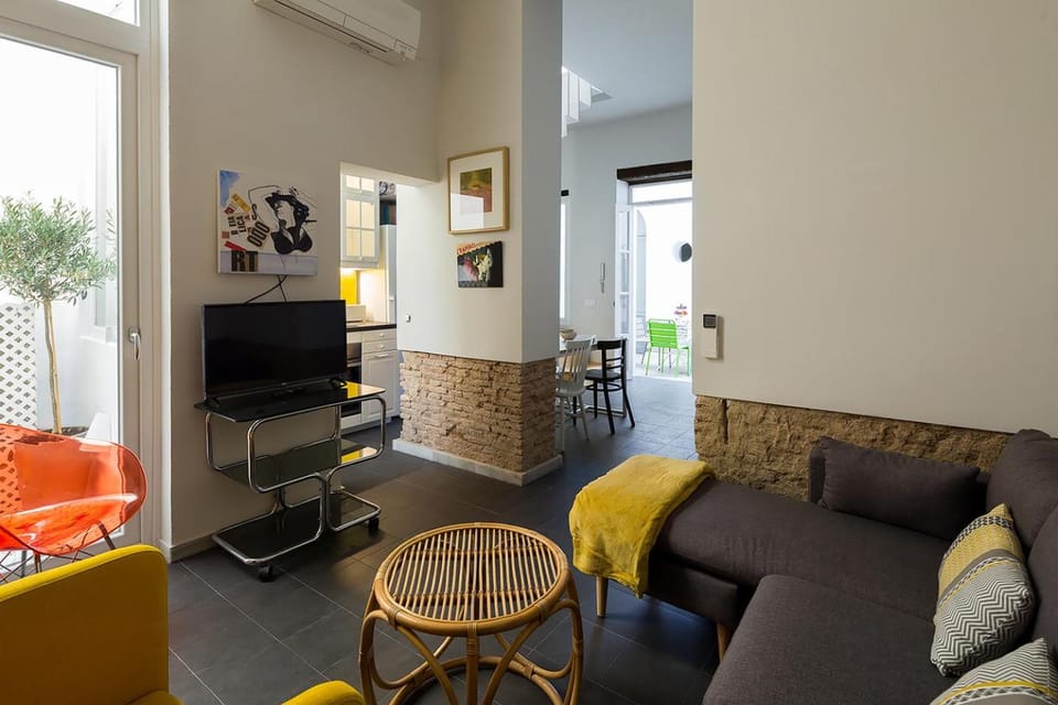TV and multimedia, Living room