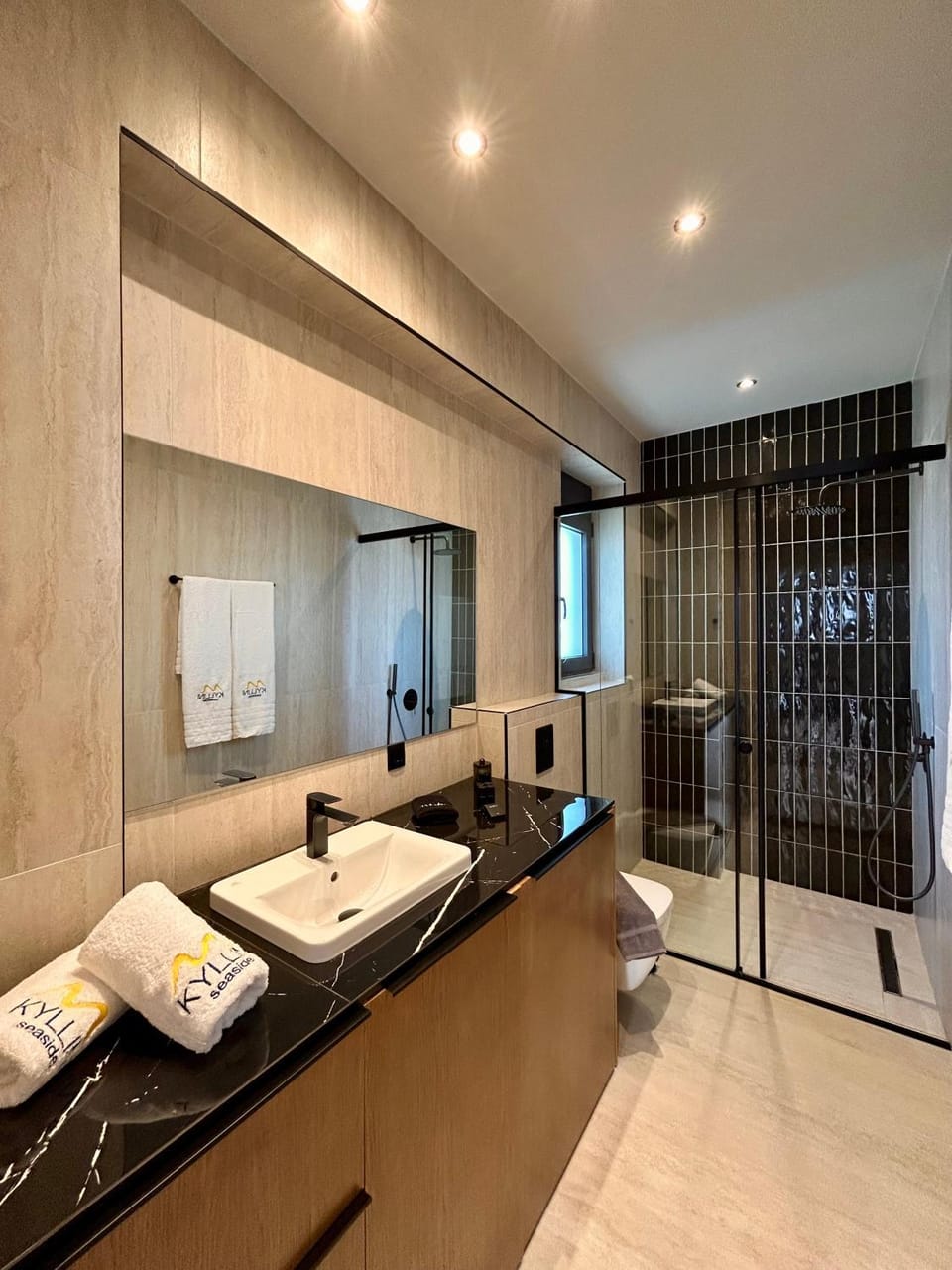Bathroom, towels
