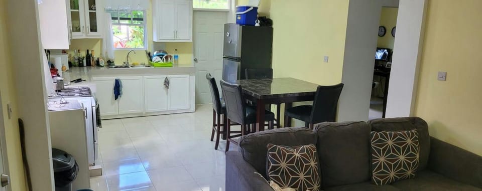 J's vacation home Apartment in Dominica