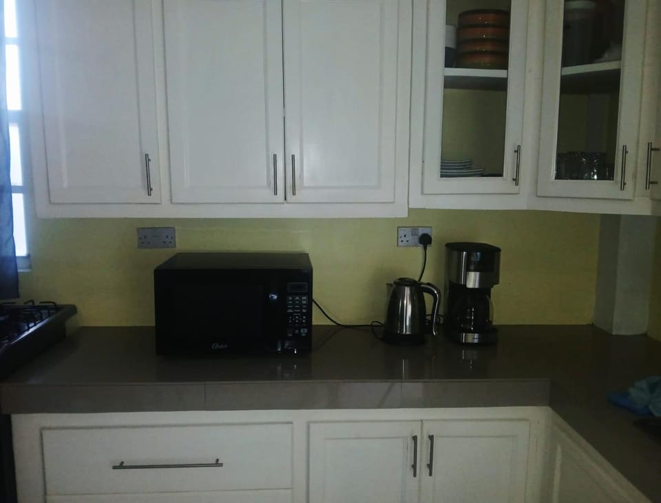 Coffee/tea facilities, Kitchen or kitchenette