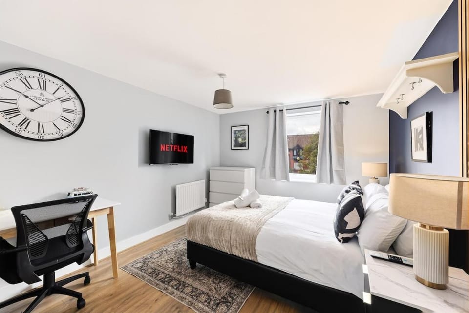 Bed, Bedroom