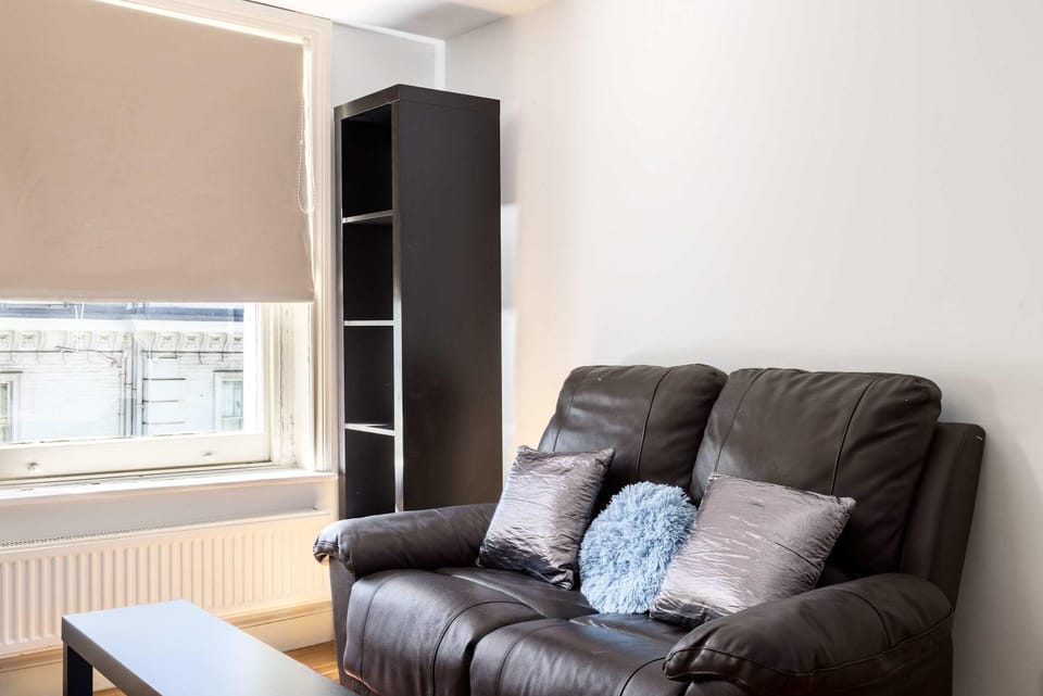 Cozy Studio In Prime South Kensington Apartment in City of Westminster