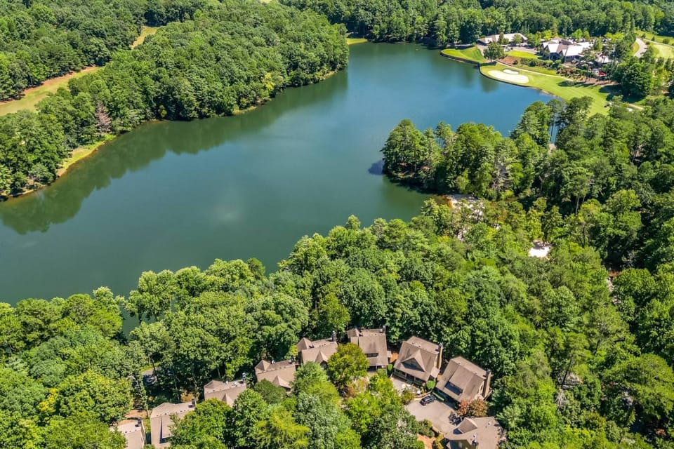 Forest Footprints in Big Canoe House in Georgia