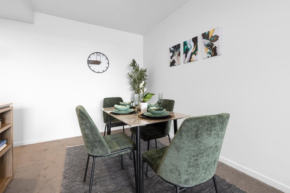 Seating area, Dining area, Dinner, Dinner