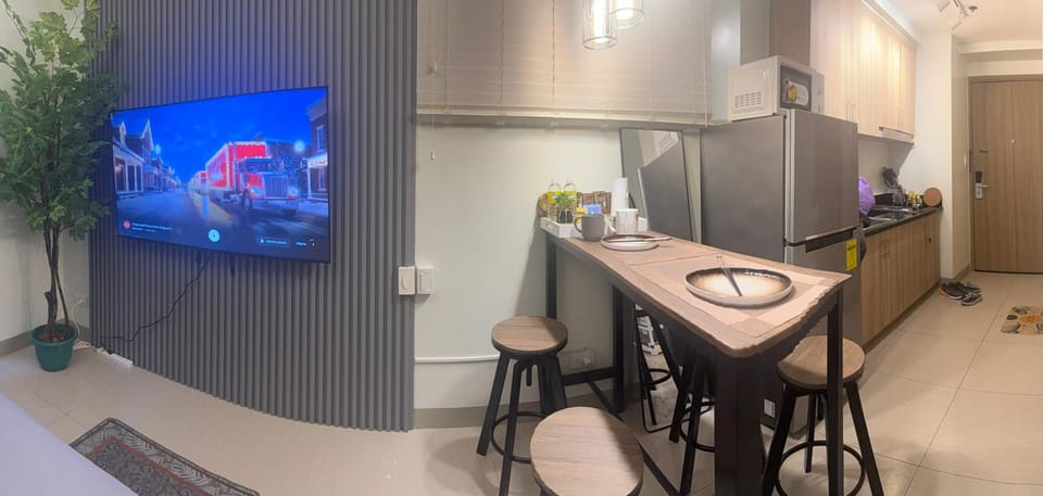 TV and multimedia, Kitchen or kitchenette, Dining area, minibar, oven