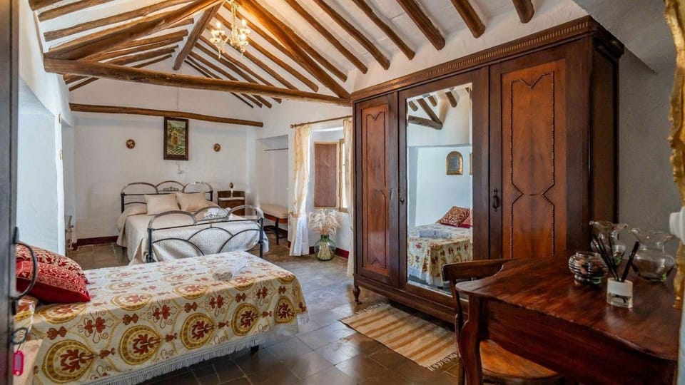 Property building, Living room, Bedroom
