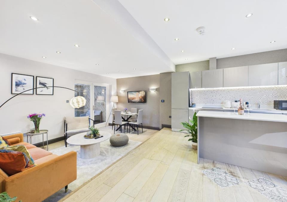 Living room, kitchen
