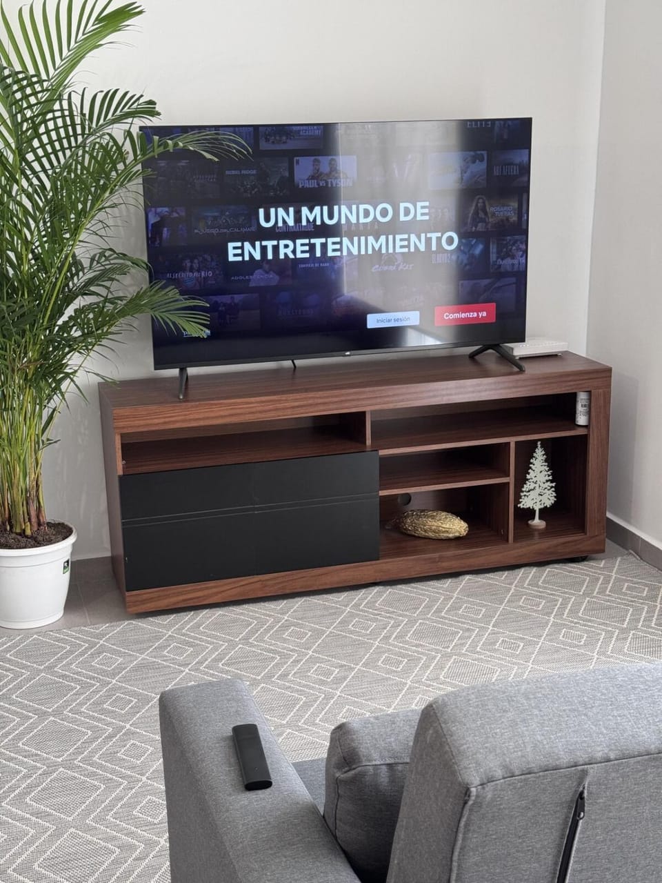 Communal lounge/ TV room, TV and multimedia