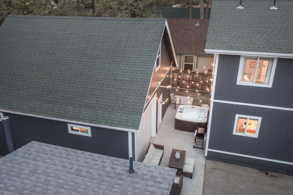 NEW Peak Pursuit Spa, Dogs Ok, Sauna, Lrg Game Rm House in Sugarloaf