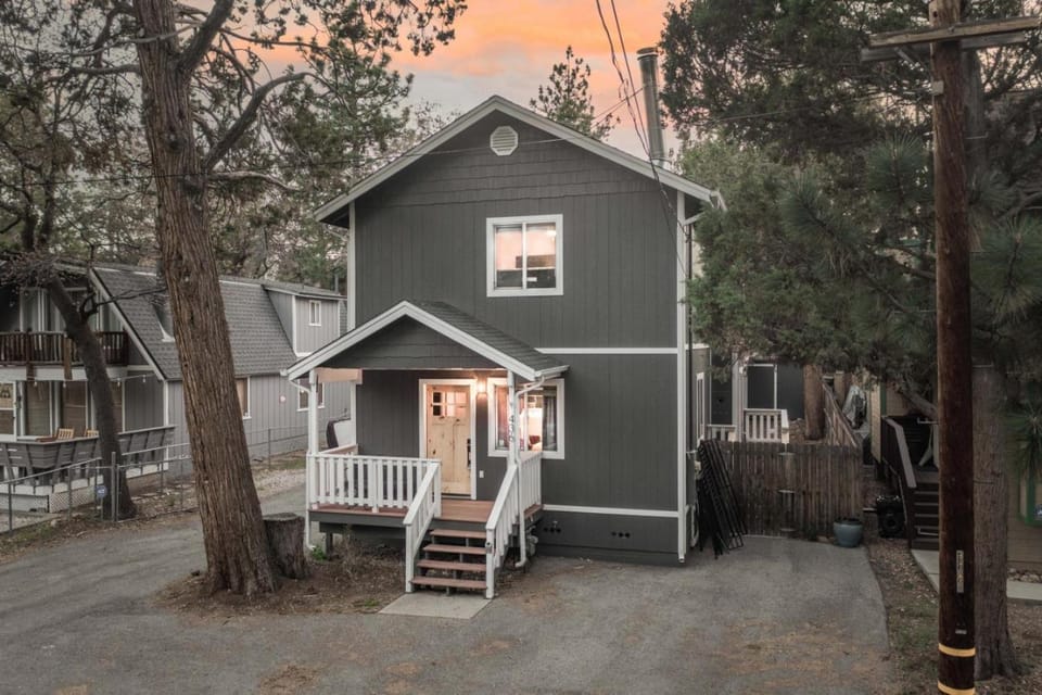 NEW Peak Pursuit Spa, Dogs Ok, Sauna, Lrg Game Rm House in Sugarloaf