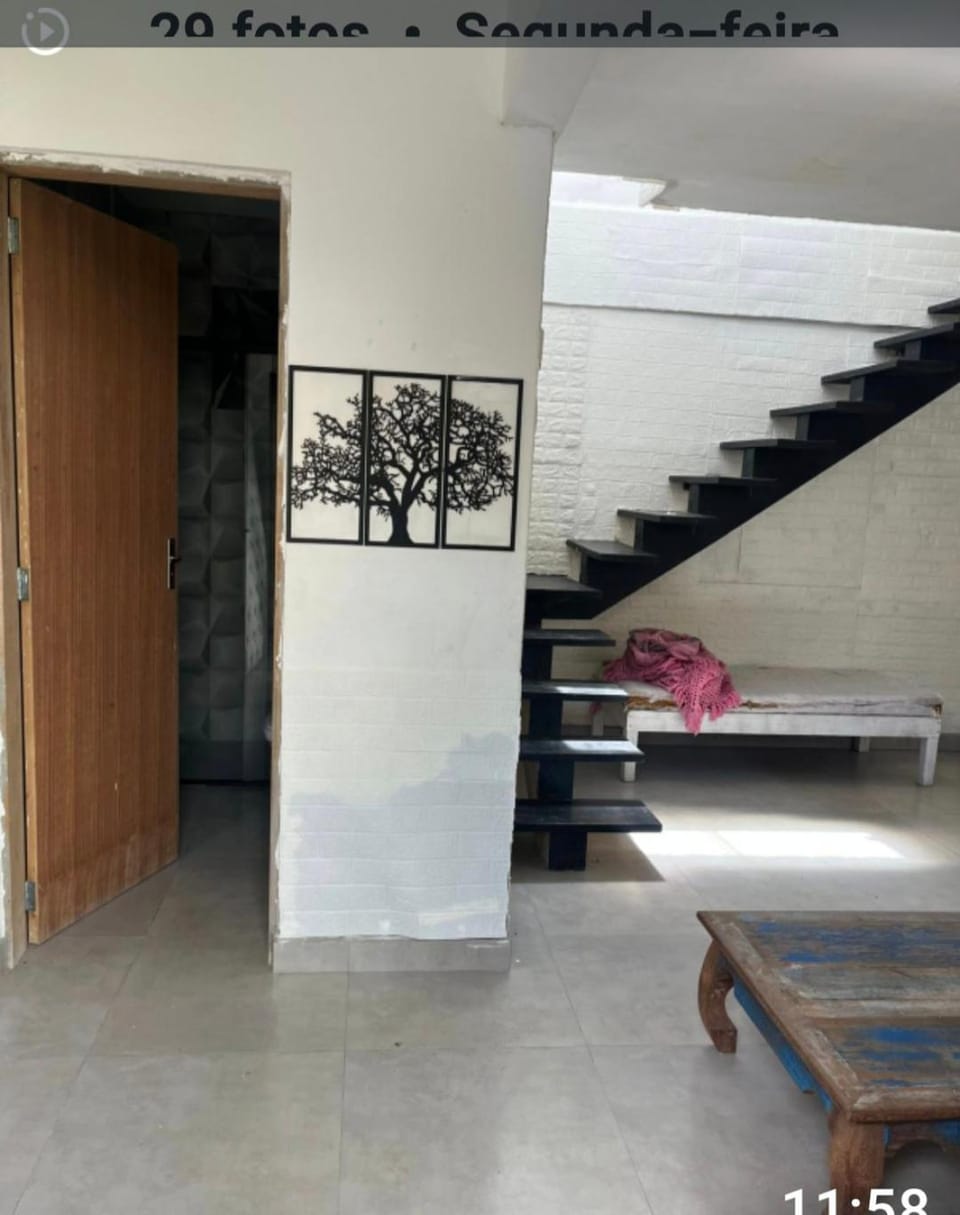 pe na areia santinho House in Florianopolis