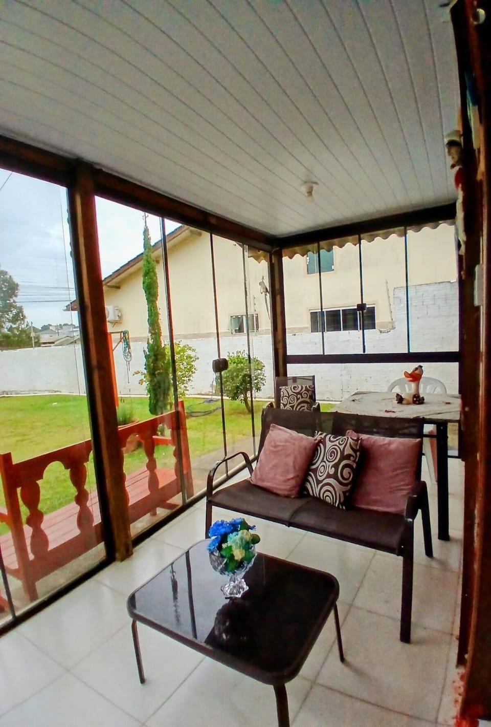 Charming house with large backyard House in Florianopolis