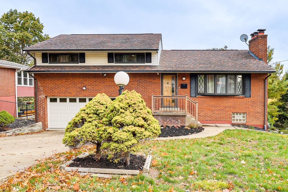 3 Mi to South Park: Quiet Pittsburgh Area Getaway House in Pennsylvania