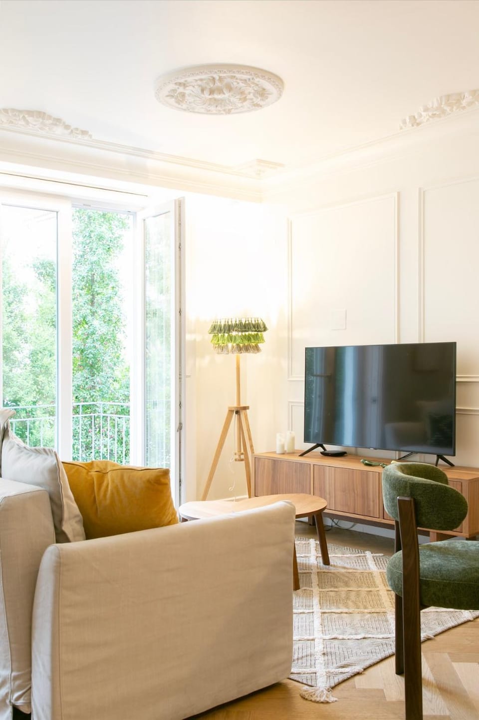 TV and multimedia, Living room, Seating area