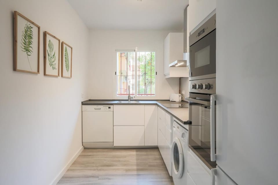 Kitchen or kitchenette, Living room