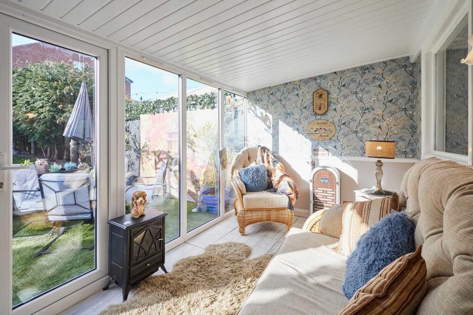Host & Stay - The Cheeky Squirrel House in Wallasey