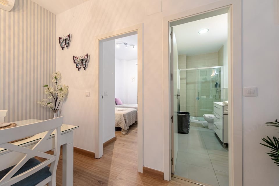 Bathroom, Living room