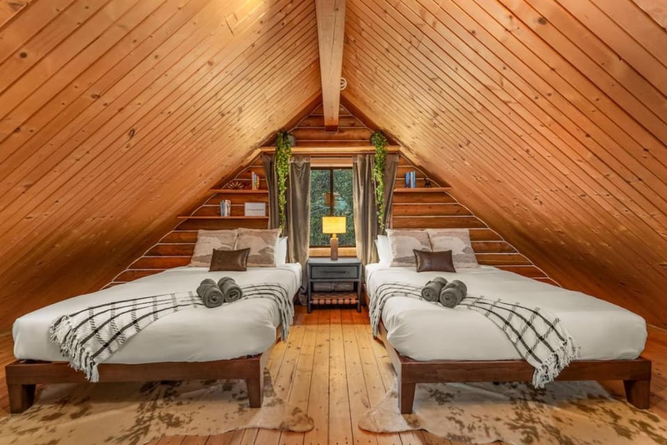 Soulpine Retreat A Designer Mountain Escape House in Park County