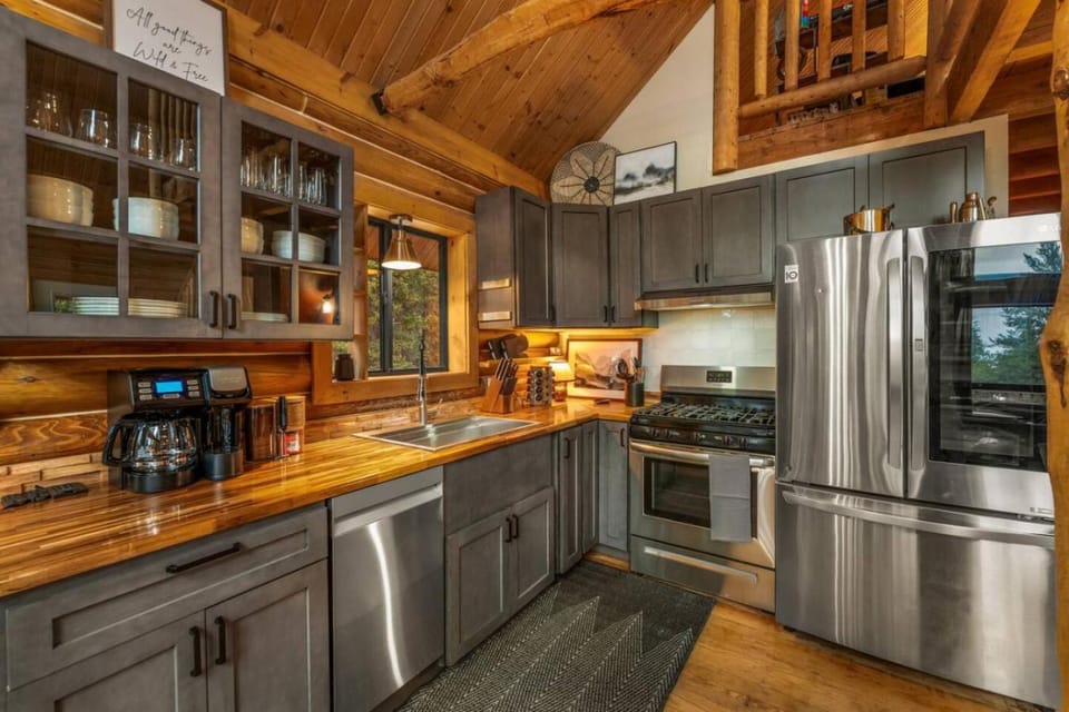Soulpine Retreat A Designer Mountain Escape House in Park County