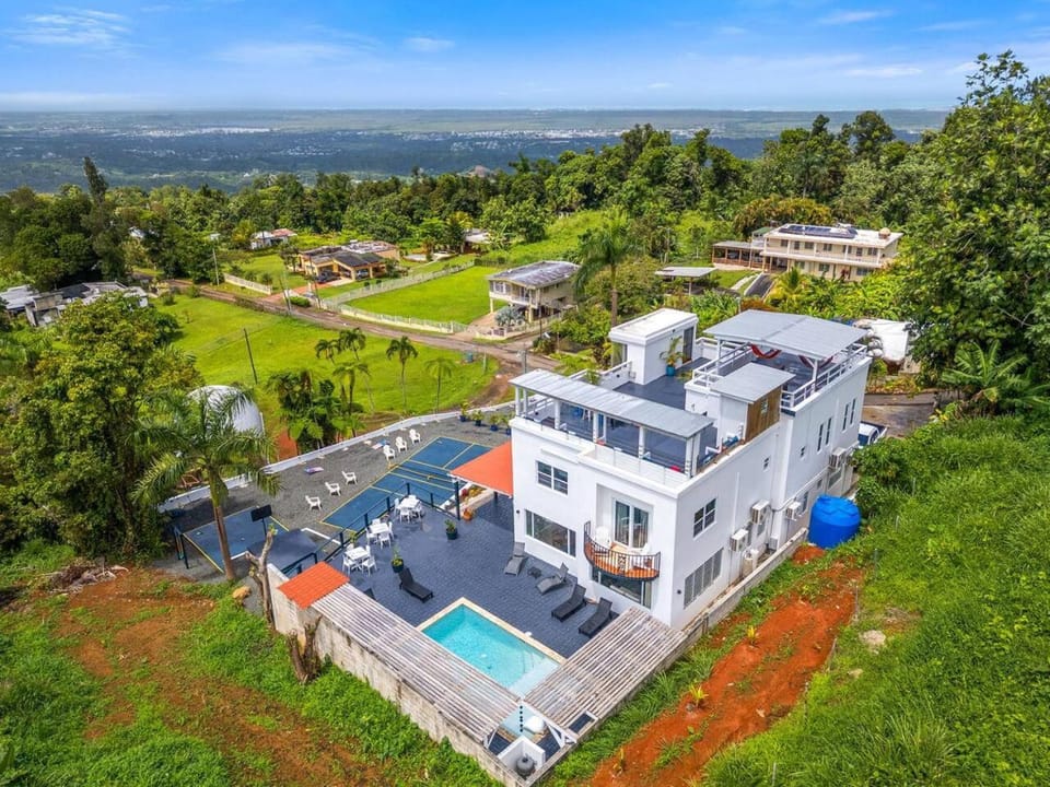 The Grand Escape Luxury Villa El Yunque Views House in Rio Grande