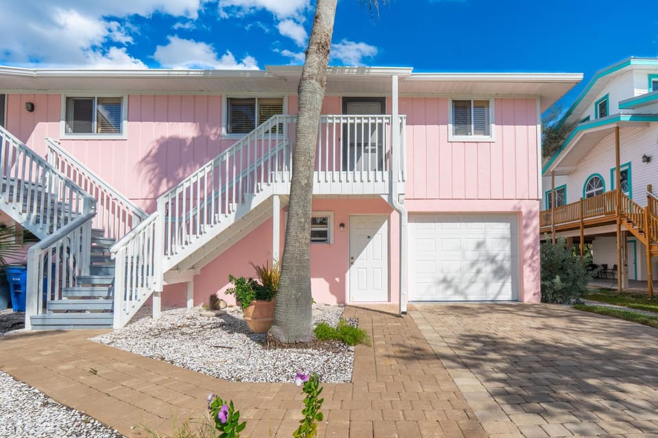 SeaStars IV by Sun Palace Vacations House in Estero Island