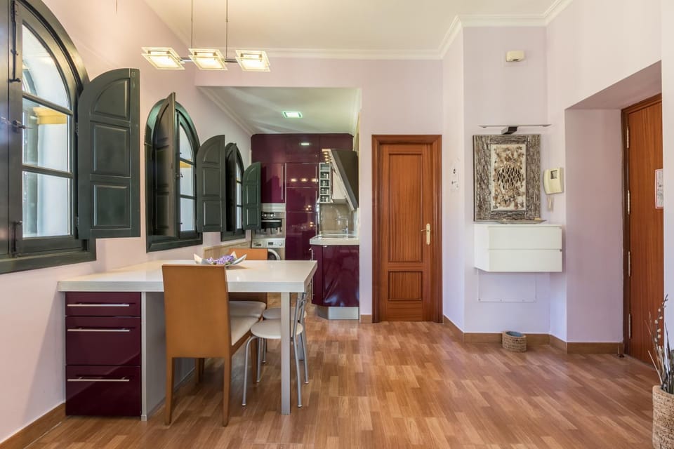 Kitchen or kitchenette, Living room