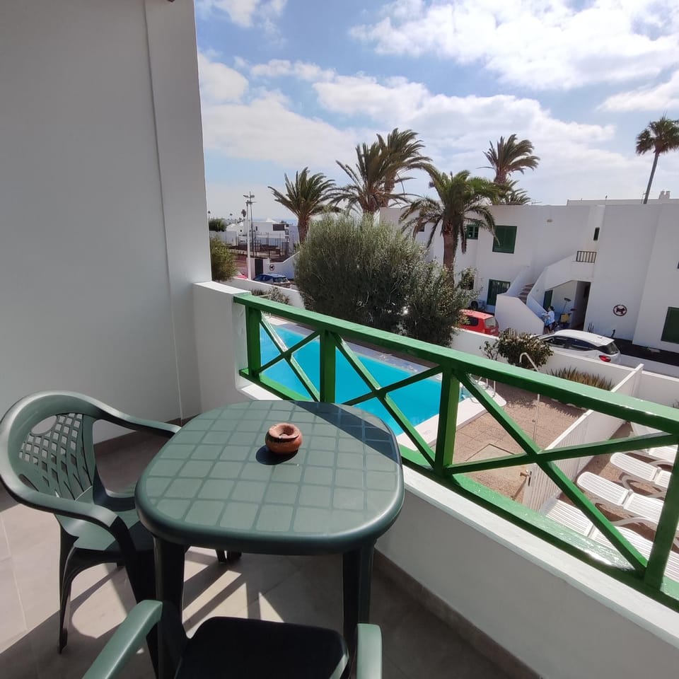 Balcony/Terrace, Swimming pool