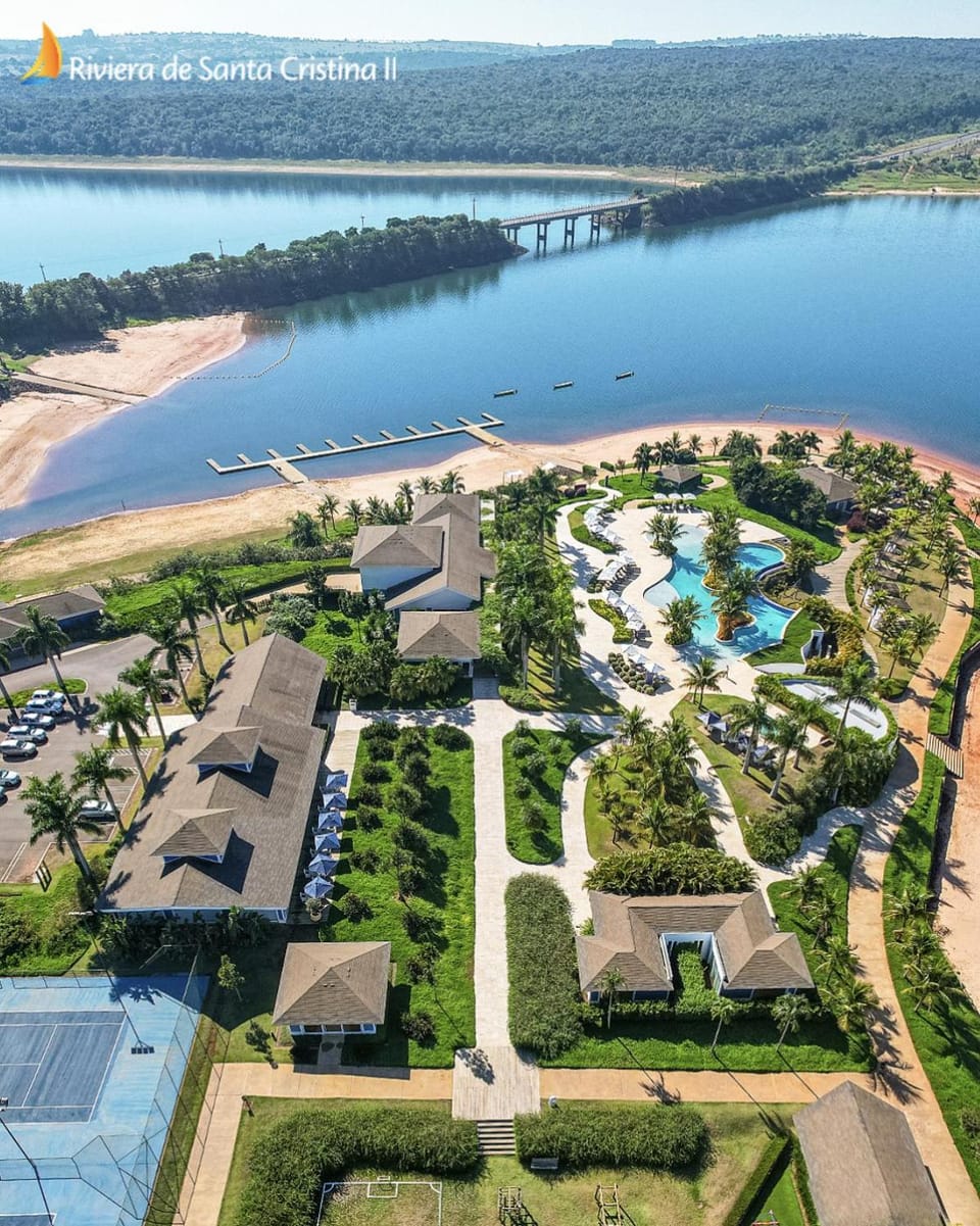 Chalet Riviera de Santa Cristina Condominio Resort House in State of Paraná