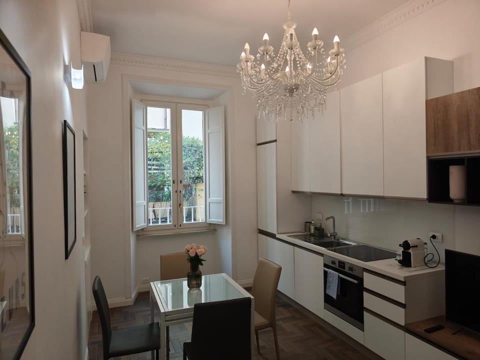 Coffee/tea facilities, Kitchen or kitchenette, dishwasher