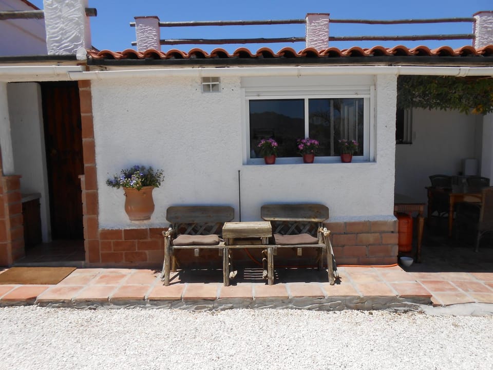 Patio, Facade/entrance, Day