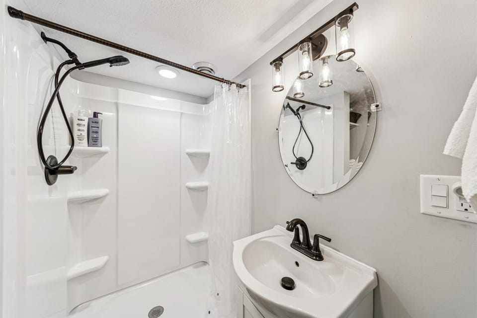 Shower, Bathroom, heating