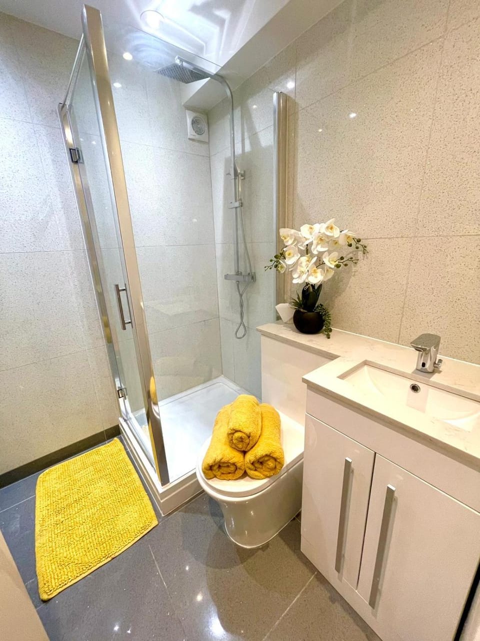 Knightsbridge large 2 Beds flat Chelsea Apartment in City of Westminster